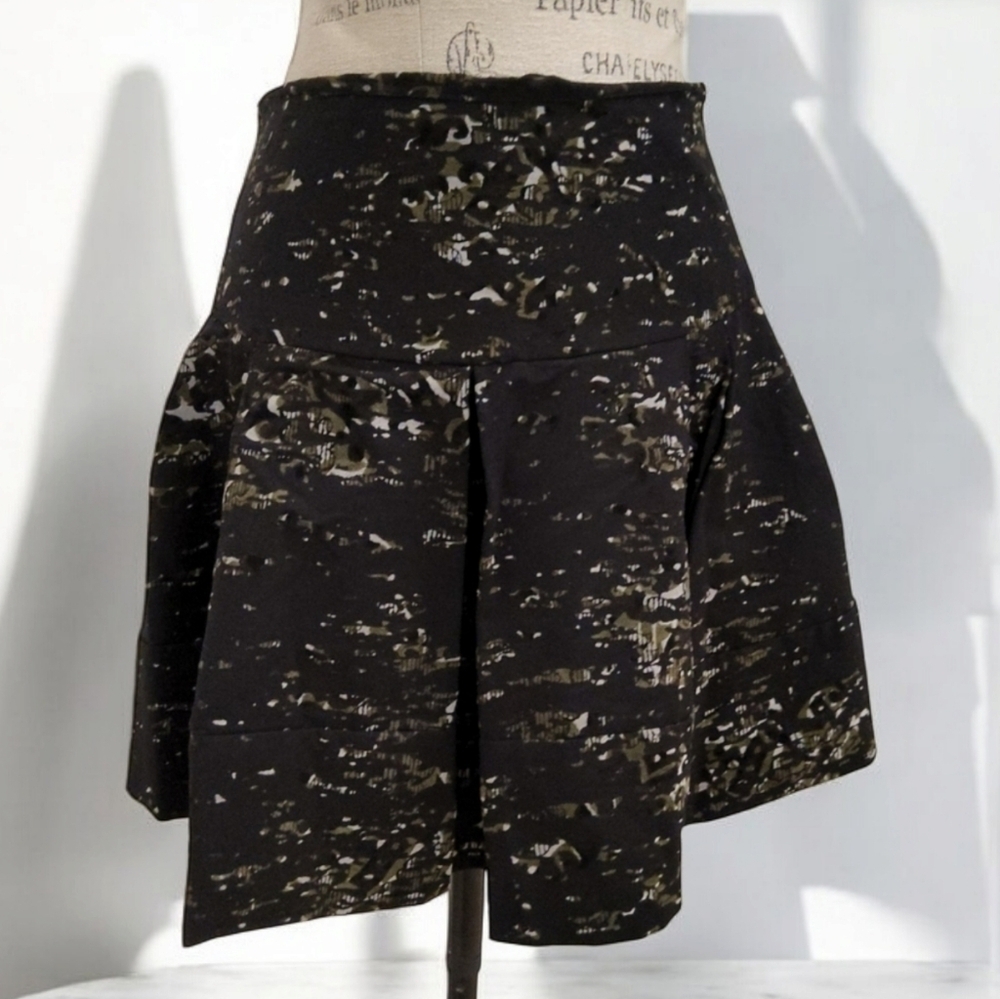 Helene Berman Black and White Mini Skirt
